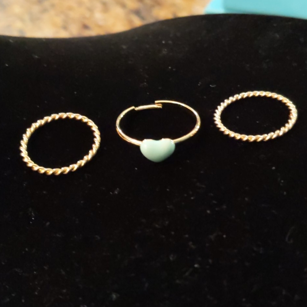 NWOT ring set